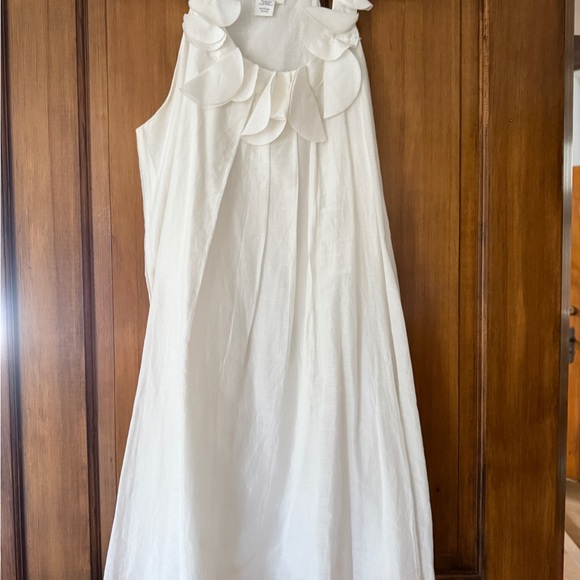 Dresses & Skirts - Elegant White Cotton dress